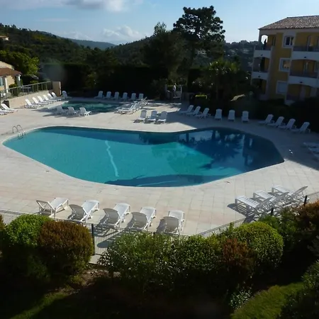 Beau T2 Aux Issambres - Golfe De St Tropez
